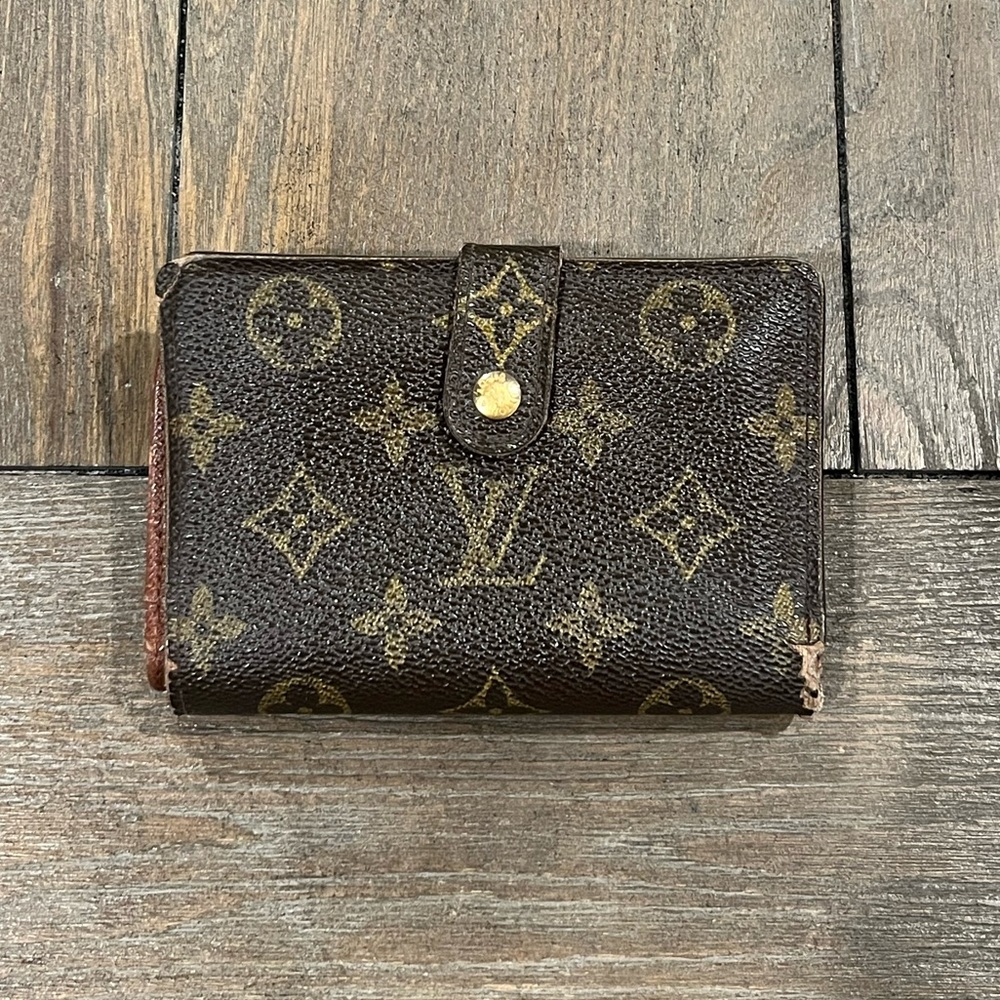 Authentic LV monogram kisslock wallet